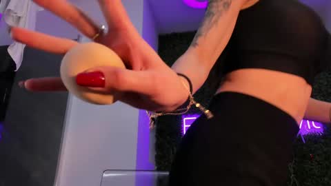 Snapshot of hotfallingdevil chatting on February 2026 05:39:01 AM hotfallingdevil online show from February 2026 05:39:01 AM