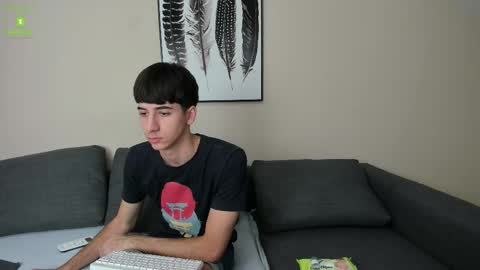 Snapshot of hotflirtyfella chatting on September 2025 05:31:01 AM QUENTIN online show from September 2025 05:31:01 AM