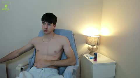 Snapshot of hotflirtyfella chatting on October 2025 05:30:01 AM QUENTIN online show from October 2025 05:30:01 AM