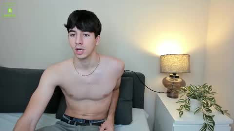 Snapshot of hotflirtyfella chatting on November 2025 06:46:01 AM QUENTIN online show from November 2025 06:46:01 AM