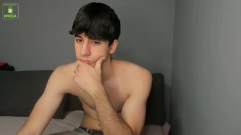 Snapshot of hotflirtyfella chatting on November 2025 06:36:02 AM QUENTIN online show from November 2025 06:36:02 AM