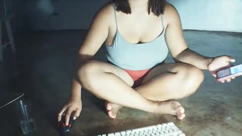 hotflowerclit online show from September 2025 01:22:02 PM