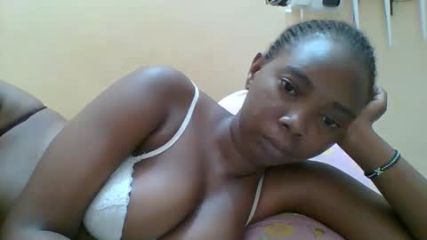 Queen online show from December 2025 06:58:01 PM