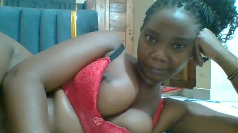 Queen online show from June 2026 06:39:02 PM
