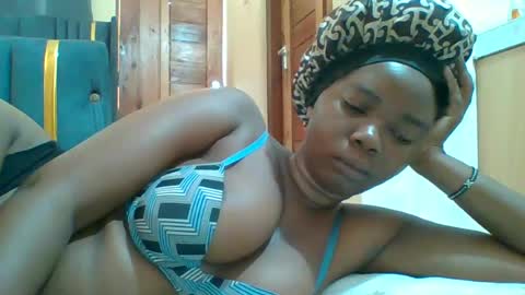 Queen online show from July 2026 04:18:02 AM