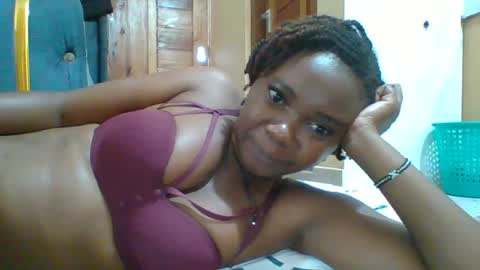 Queen online show from July 2026 05:27:01 AM