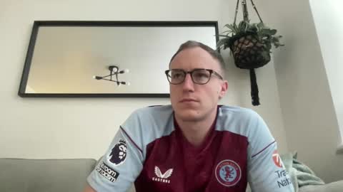 Snapshot of hotholby86 chatting on December 2024 01:32:02 PM hotholby86 online show from December 2024 01:32:02 PM