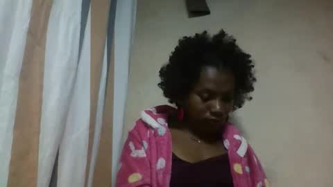 Snapshot of hotiesveronique chatting on September 2025 06:07:01 PM veronique online show from September 2025 06:07:01 PM