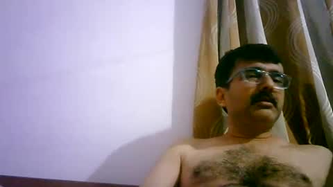 Hot India online show from December 2025 07:33:02 PM
