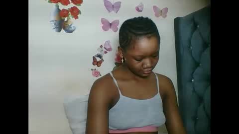 LOYCE online show from September 2025 10:04:02 PM