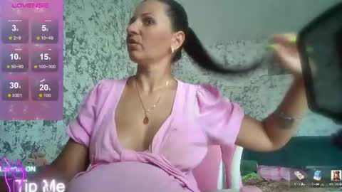 Snapshot of hotkleoo chatting on July 2026 01:29:02 PM MistressM online show from July 2026 01:29:02 PM
