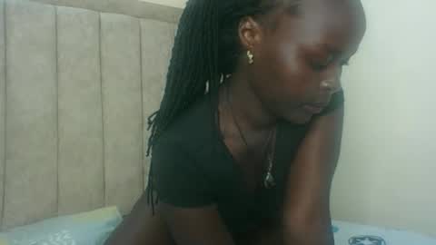 hotlina01 online show from April 2026 06:14:02 PM