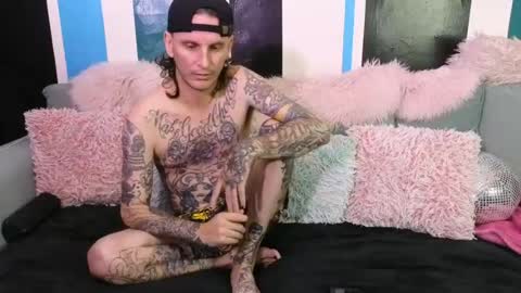 Snapshot of hotlunchxxx chatting on July 2026 05:21:01 PM NEXT SHOW JAN 31 online show from July 2026 05:21:01 PM