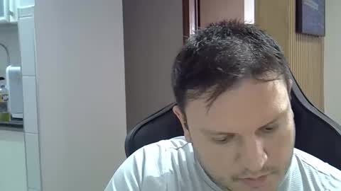 Snapshot of hotmaleintelligent chatting on January 2026 01:28:02 PM GorgeousBrunet online show from January 2026 01:28:02 PM