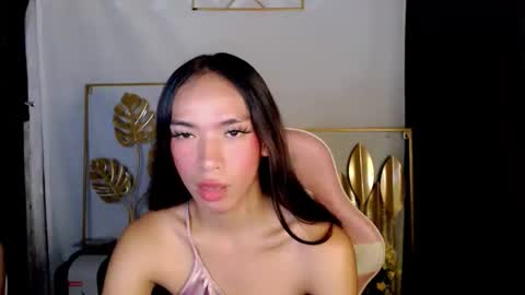 Snapshot of hotmichelle292006 chatting on April 2026 07:00:01 AM HI its me youre lovely MICHAELA online show from April 2026 07:00:01 AM