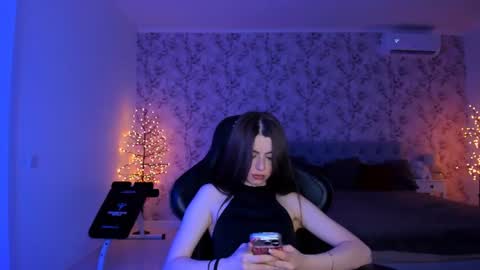 Snapshot of hotmolly_ chatting on July 2026 07:09:01 PM hotmolly_ online show from July 2026 07:09:01 PM