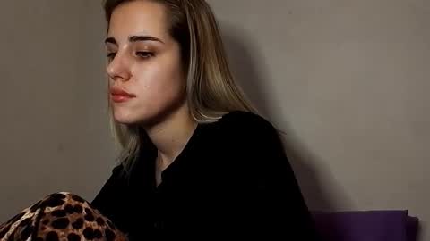 hotmusex online show from November 2025 02:39:02 PM