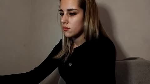 hotmusex online show from November 2025 03:05:01 PM