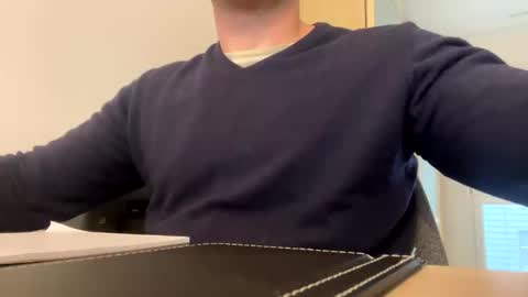 hotndirty80 online show from December 2025 02:47:01 PM