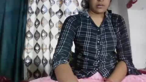 Snapshot of hotnsweetindian chatting on December 2024 07:46:01 AM lola online show from December 2024 07:46:01 AM