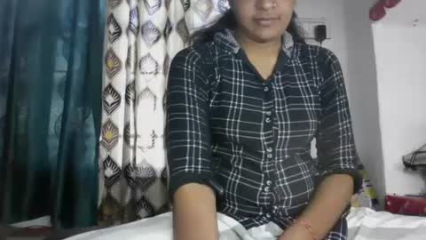 Snapshot of hotnsweetindian chatting on January 2025 10:11:01 AM lola online show from January 2025 10:11:01 AM