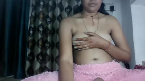 Snapshot of hotnsweetindian chatting on February 2025 03:04:02 PM lola online show from February 2025 03:04:02 PM