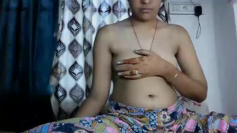 Snapshot of hotnsweetindian chatting on September 2025 05:20:01 AM lola online show from September 2025 05:20:01 AM