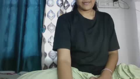 Snapshot of hotnsweetindian chatting on September 2025 05:56:01 AM lola online show from September 2025 05:56:01 AM