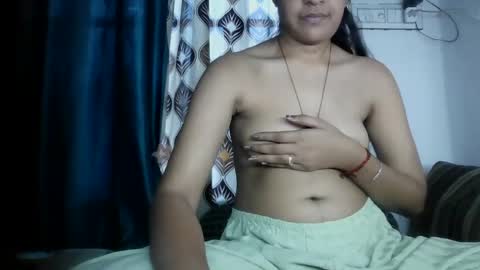 Snapshot of hotnsweetindian chatting on April 2026 05:29:02 AM lola online show from April 2026 05:29:02 AM