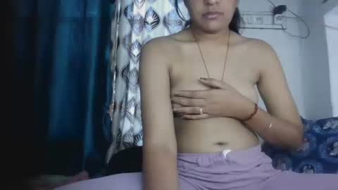 Snapshot of hotnsweetindian chatting on April 2026 02:05:01 AM lola online show from April 2026 02:05:01 AM