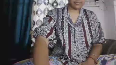 Snapshot of hotnsweetindian chatting on April 2026 09:34:01 AM lola online show from April 2026 09:34:01 AM
