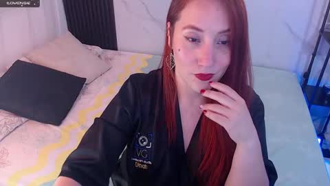 Snapshot of hotpawgmilf chatting on December 2024 02:49:02 AM Sussy Bloom  online show from December 2024 02:49:02 AM