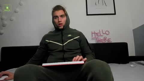 Kyle Baker online show from December 2025 06:17:02 AM