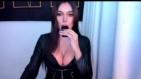 STELLA online show from April 2026 05:25:02 AM