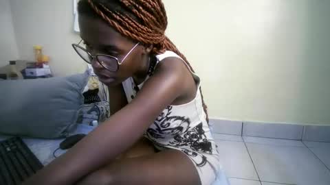 Snapshot of hott_asss chatting on May 2026 04:46:01 PM hott_asss online show from May 2026 04:46:01 PM