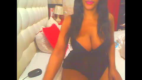 THEONE online show from October 2025 09:43:01 AM