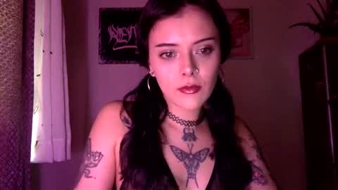Snapshot of hottietat4u chatting on February 2025 04:47:01 PM Tat online show from February 2025 04:47:01 PM