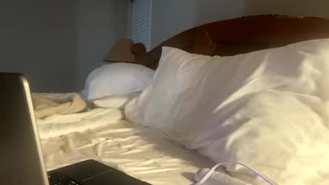 hottiewithabody101 online show from October 2025 02:02:05 AM