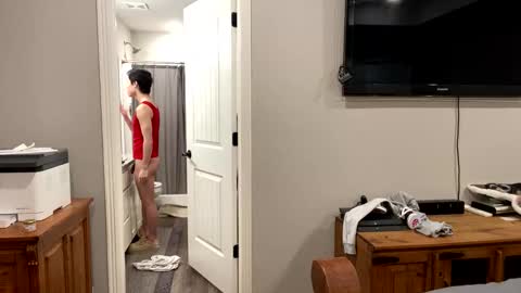 hottiewithabody101 online show from December 2025 05:18:02 PM