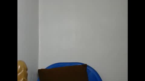 hotty_lora889 online show from October 2025 10:03:01 AM