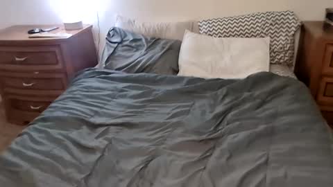 Snapshot of hotwetfreak chatting on January 2025 03:11:01 AM Lili Vixen online show from January 2025 03:11:01 AM