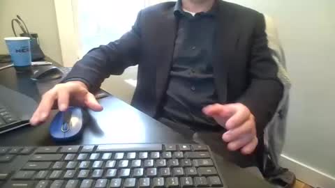 hoverday online show from April 2026 08:39:01 PM