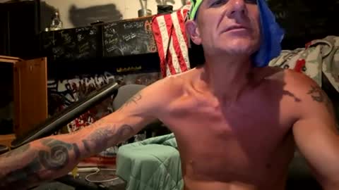 Snapshot of howbowdadareboy33 chatting on July 2026 04:41:02 AM ask me online show from July 2026 04:41:02 AM