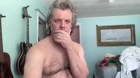 howlingatnothing online show from February 2026 05:08:01 PM