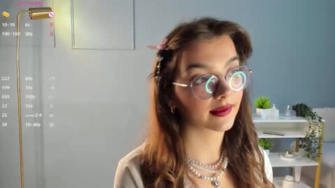 Snapshot of huba_booba chatting on September 2025 07:19:02 PM Diane online show from September 2025 07:19:02 PM