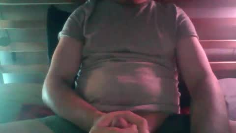 huge_guy_87 online show from June 2026 10:12:02 PM