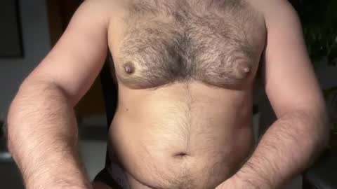 huge_moth online show from February 2026 08:05:02 PM