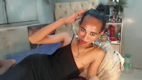 hugecock_caramel online show from May 2026 05:42:01 PM