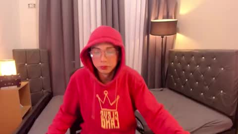 hugecock_pretty714250 online show from December 2025 05:56:02 AM