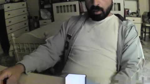 hugeveiny online show from April 2026 12:42:02 PM